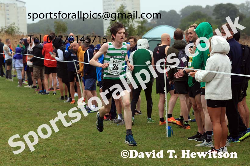Senior Men and Veterans Relay, 2024 Sunderland XC Relays.  Photo: David T. Hewitson/Sports for All Pics